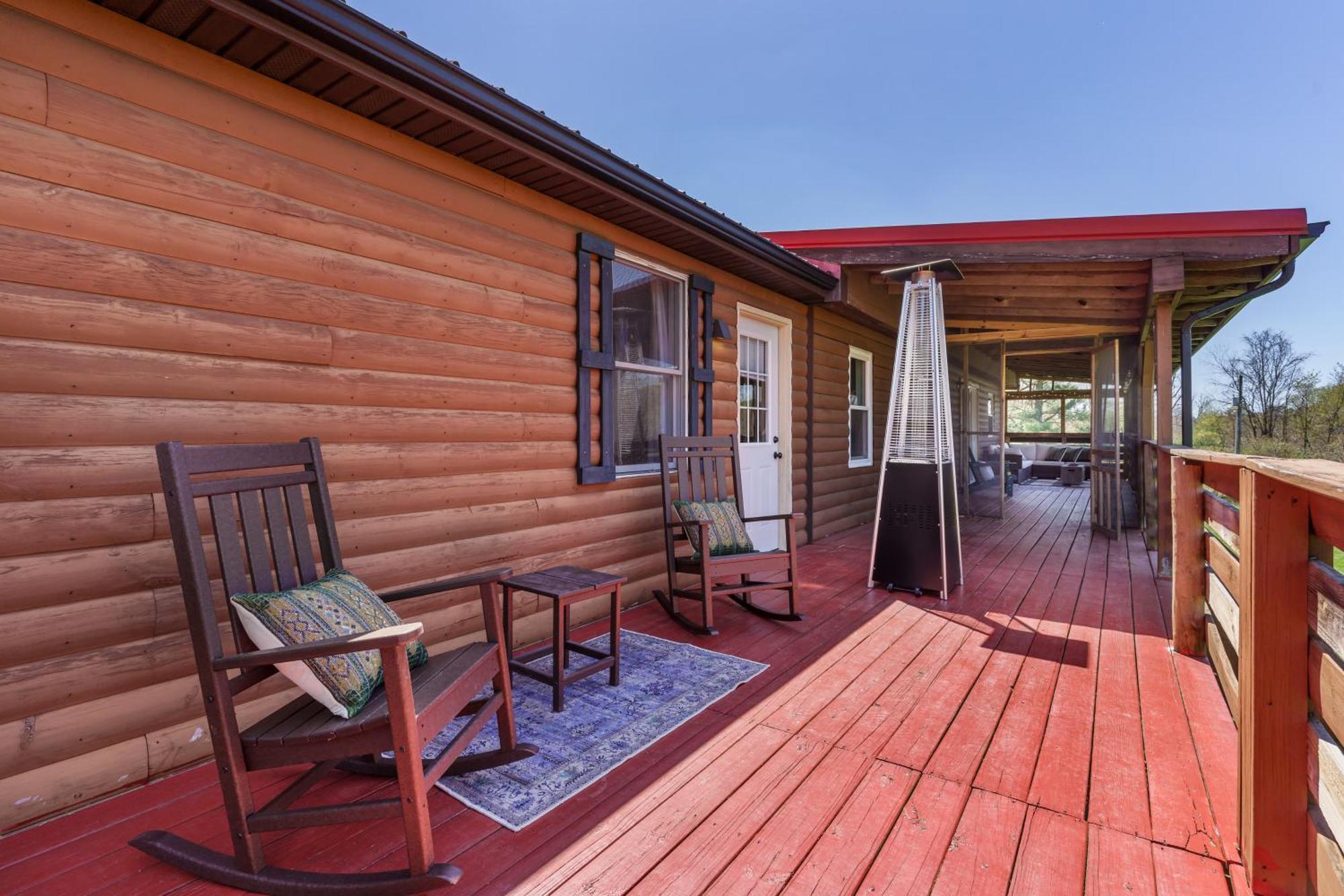 Spacious Cabin Near Hocking Hills And Caves With Hot Tub And Firepit Laurelville Exterior foto